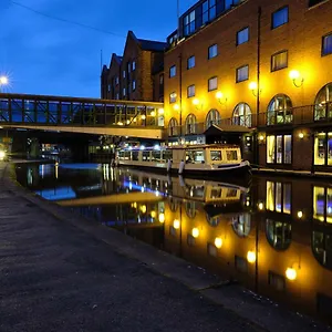 https://mill-hotel.hotelsin-chester.com